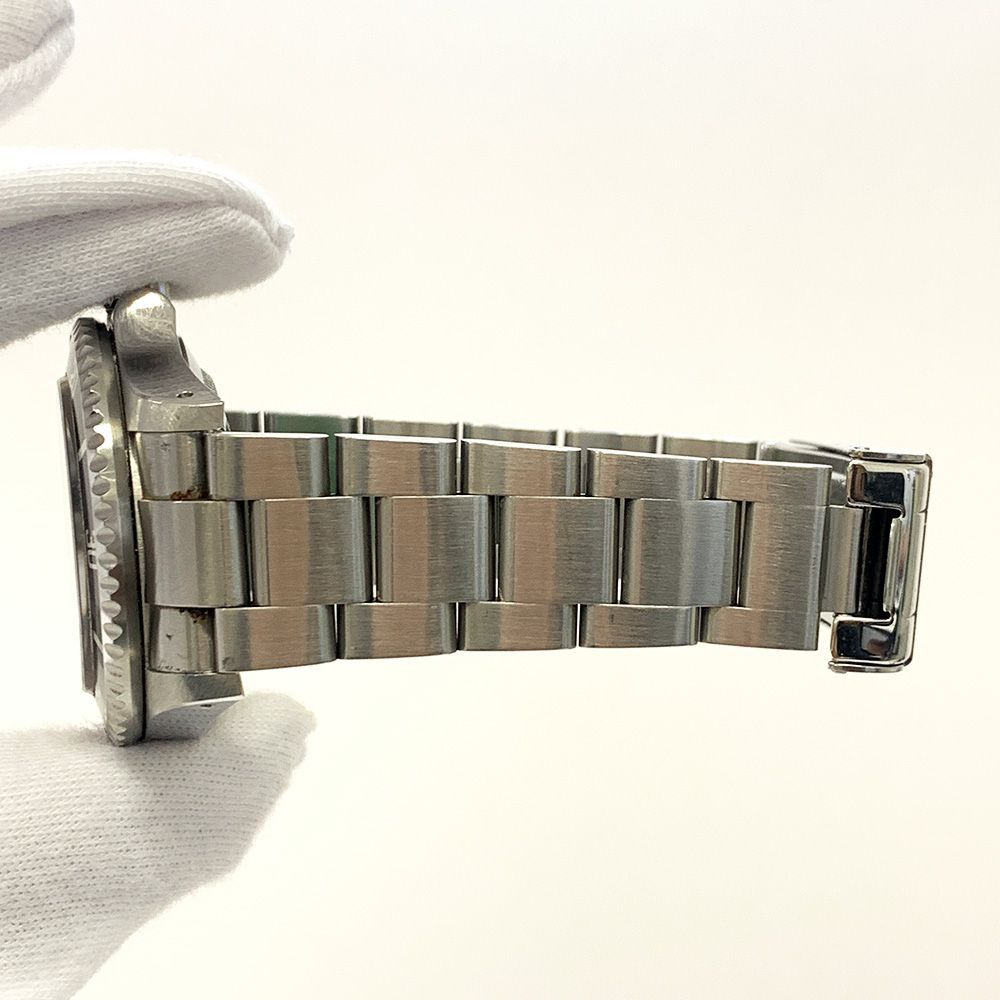 Rolex SeaDweller Black Dial on Oyster Ref 16600 with Papers 1999