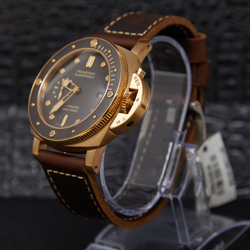 Panerai Submersible Bronzo Brown Dial on Leather Strap Ref PAM00968