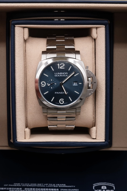 Panerai Luminor Marina Blue Dial on Steel Ref PAM03323