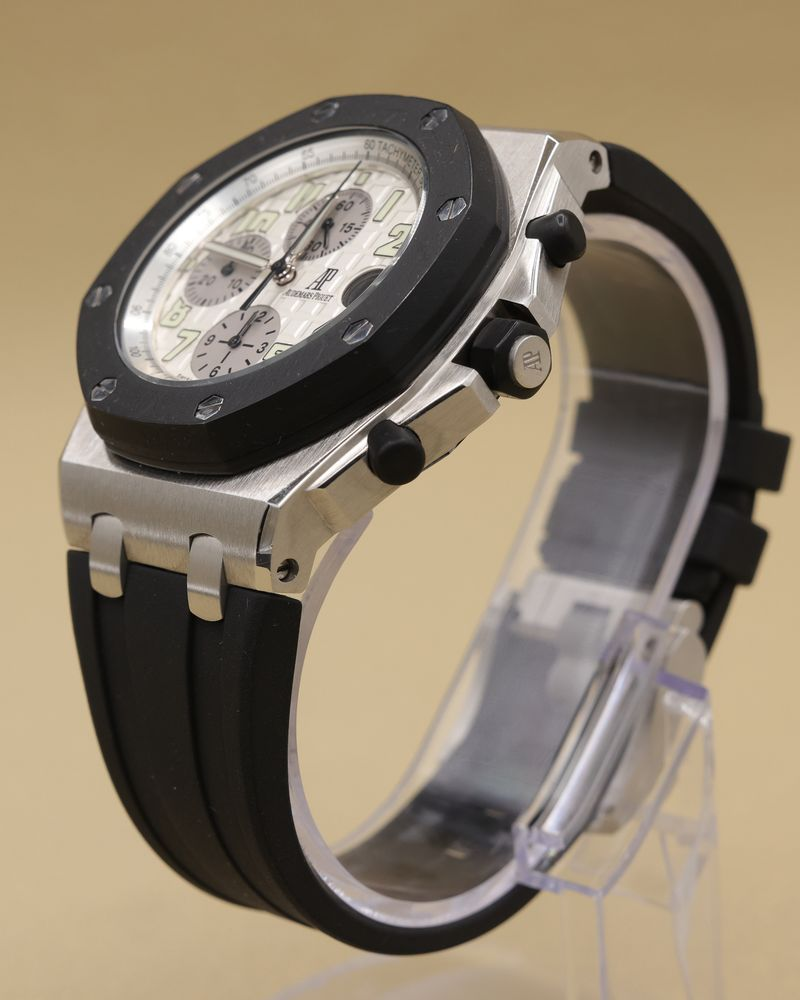 Audemars Piguet Royal Oak Offshore White Dial on Rubber Strap Ref 25940SK.OO.D002CA.02.A