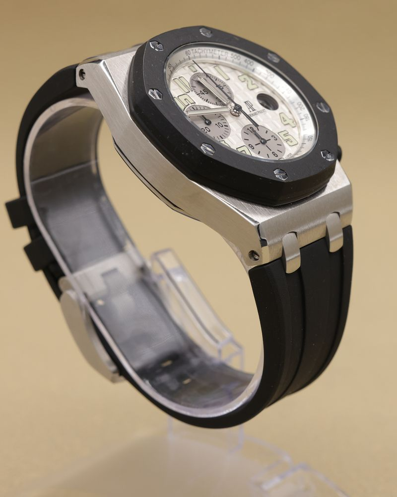 Audemars Piguet Royal Oak Offshore White Dial on Rubber Strap Ref 25940SK.OO.D002CA.02.A
