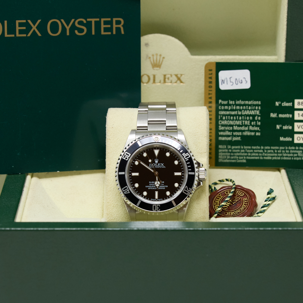Rolex Submariner Black Dial on Oyster Ref 14060M