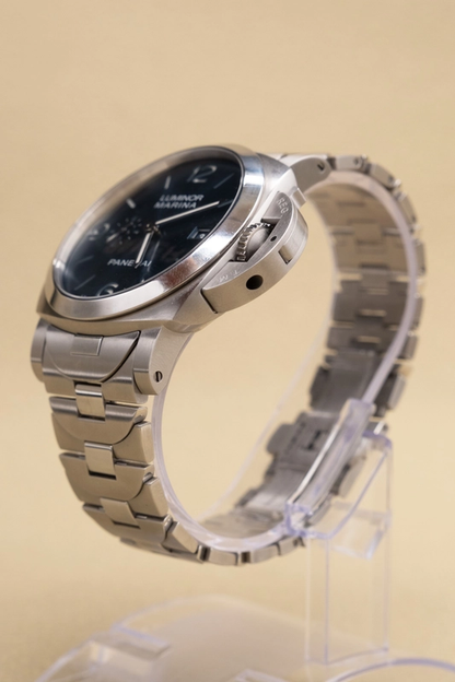 Panerai Luminor Marina Blue Dial on Steel Ref PAM03323