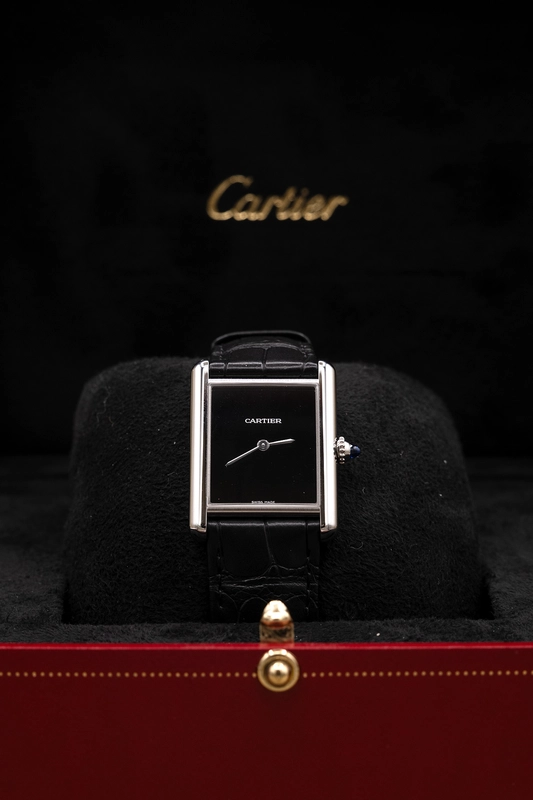 Cartier Tank Must Large Black Dial on Leather Ref. WSTA0108
