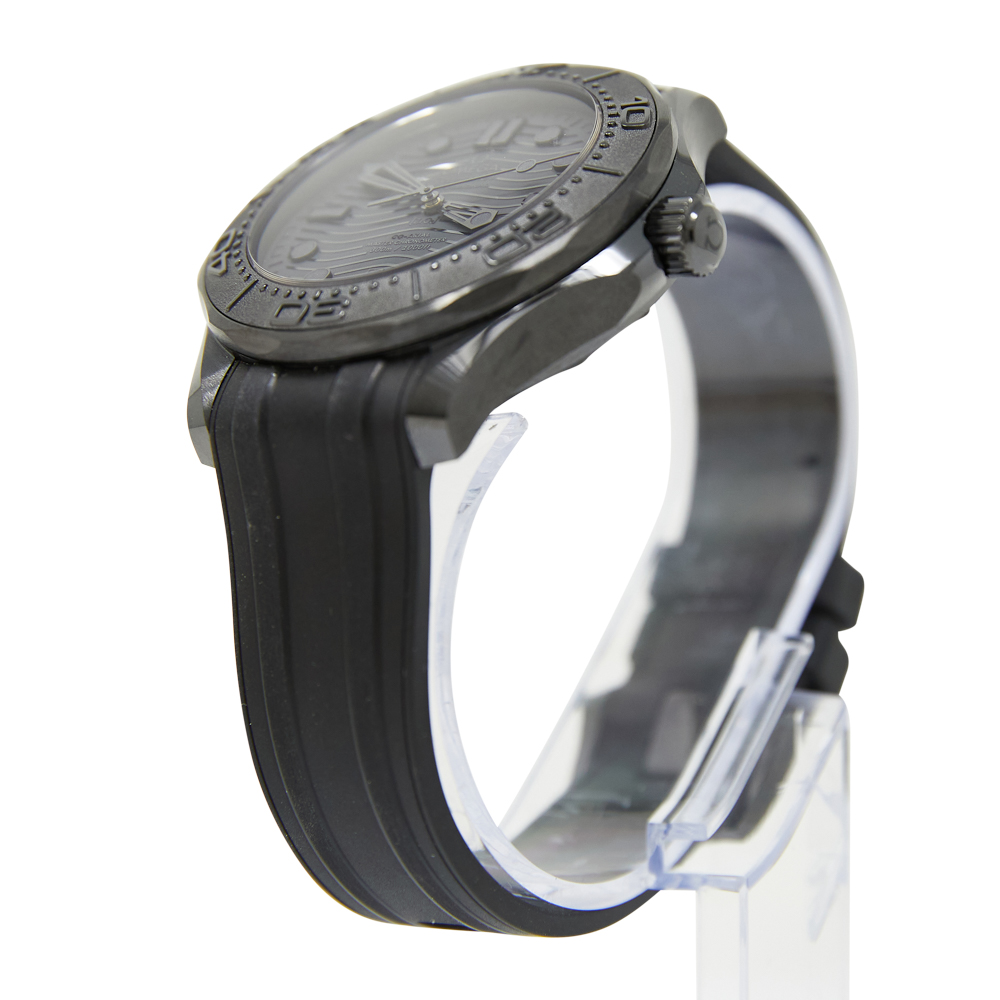 Omega Seamaster Diver 300M Black Dial on Black Rubber Strap Ref 210.92.44.20.01.003