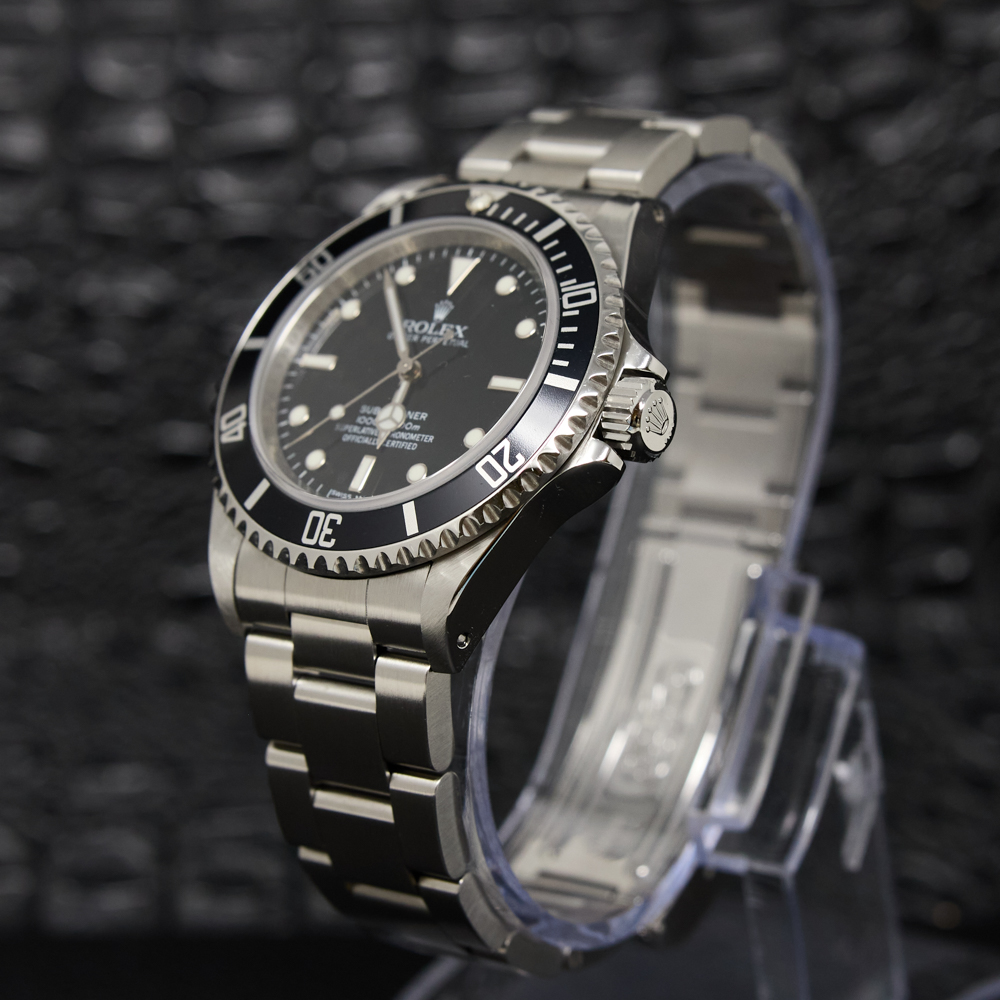 Rolex Submariner Black Dial on Oyster Ref 14060M