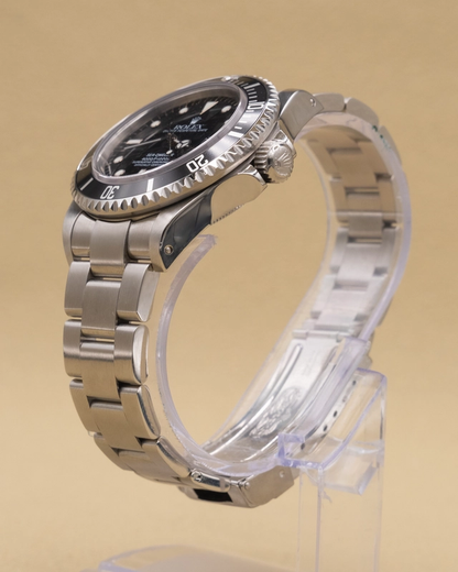 1999 Rolex SeaDweller Black Dial on Oyster Ref. 16600