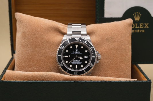 1999 Rolex SeaDweller Black Dial on Oyster Ref. 16600